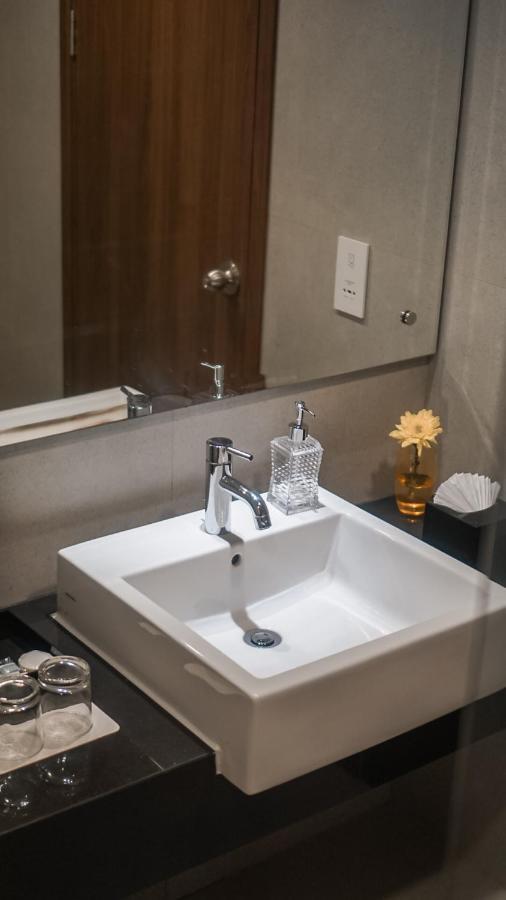 Bess Mansion Hotel Surabaya Wonotjolo 외부 사진