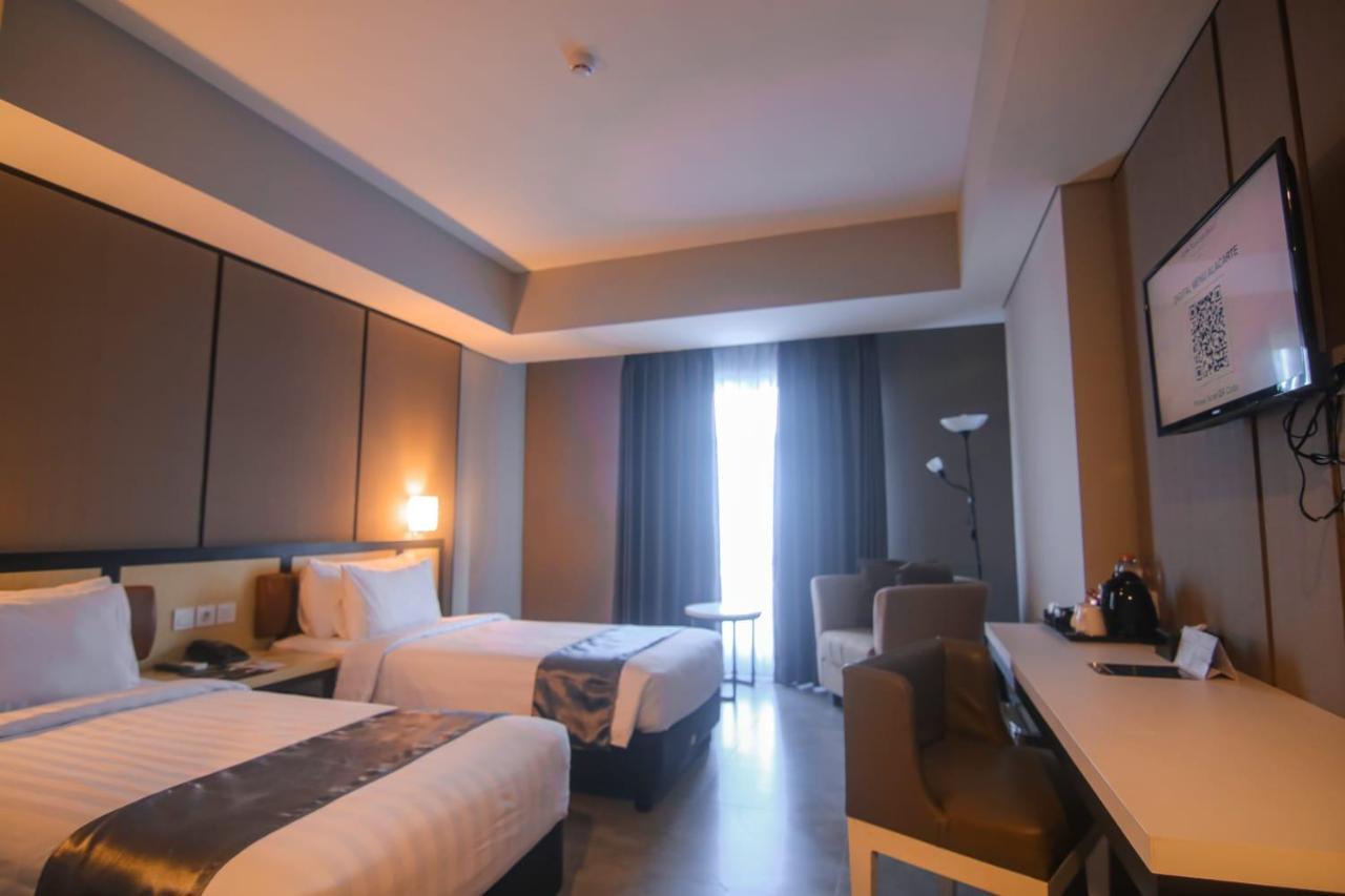 Bess Mansion Hotel Surabaya Wonotjolo 외부 사진