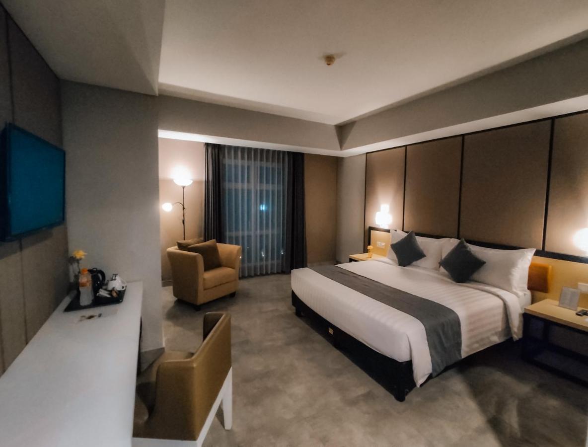 Bess Mansion Hotel Surabaya Wonotjolo 외부 사진