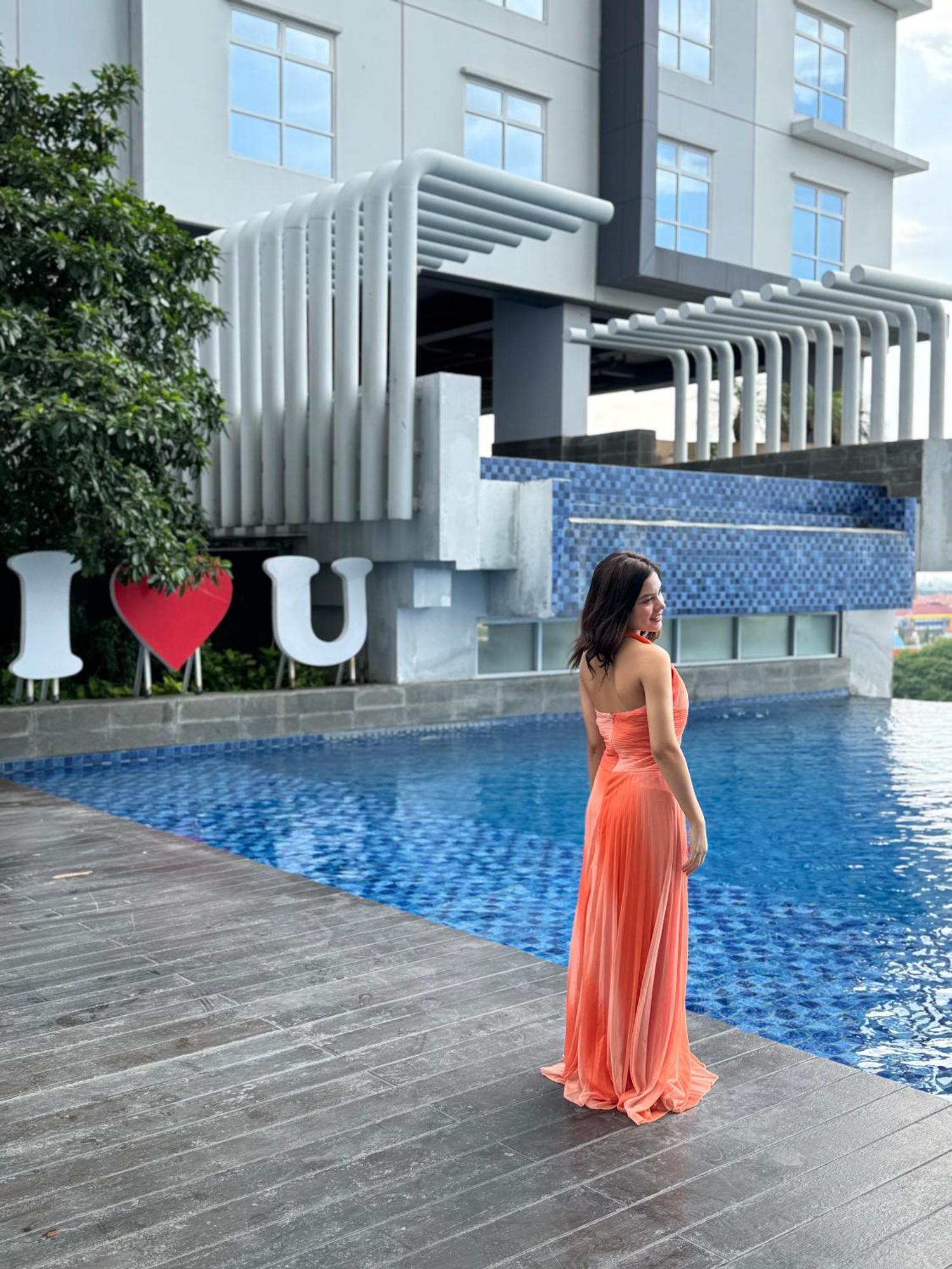 Bess Mansion Hotel Surabaya Wonotjolo 외부 사진